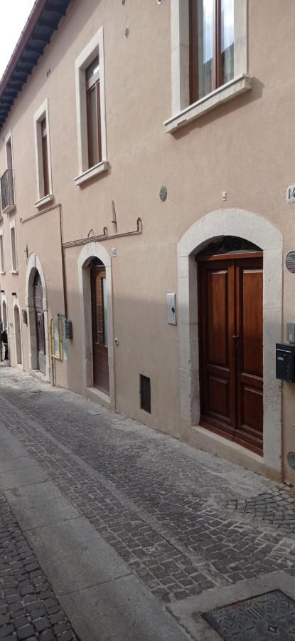 141 Via Roma Apartamento LʼAquila Exterior foto